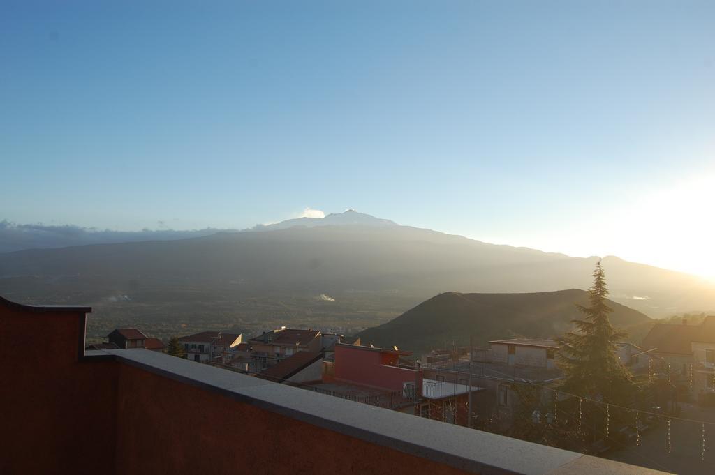 L'Arco Dei Sogni Hotell Malvagna Exteriör bild