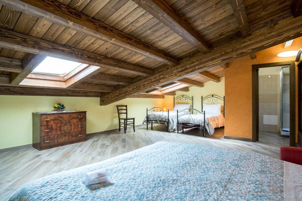 L'Arco Dei Sogni Hotell Malvagna Exteriör bild